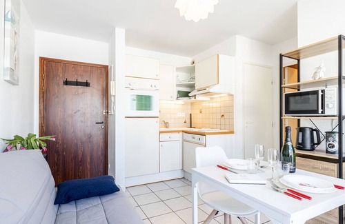 Pontaillac Apartment | Les Sternes by Interhome
