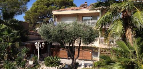 Saint-Raphael Apartment | Les Studios Famandiers