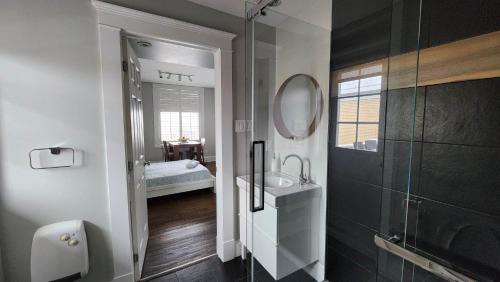 Desjardins Bed & Breakfast | Les Suites Kaishi