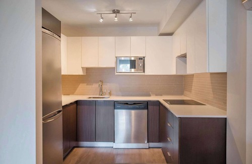 Hull Hotel | Les Suites Victoria, an Ascend Collection Hotel