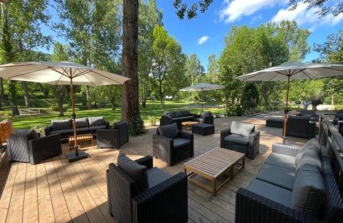 Nant Hotel | Les terrasses du durzon