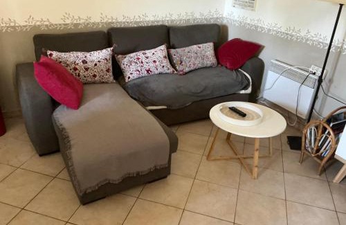Saint-Andiol Apartment | Les Tournesols
