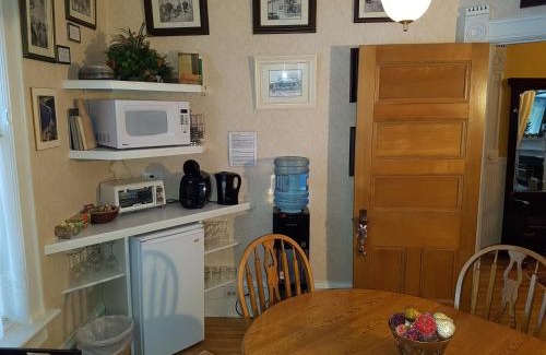 Wakefield Hotel | Les Trois Erables Boutique Inn