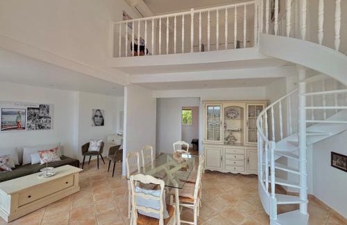 Port Cogolin Apartment | Les Tropéziennes - Chic Triplex Balcon Vue Marina