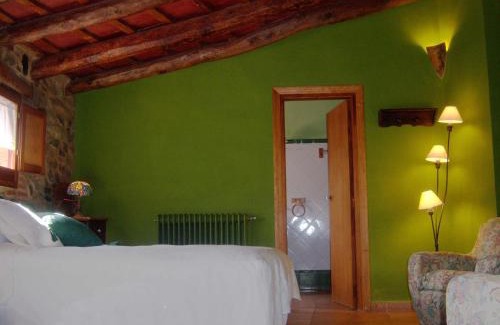 Les Irles House | Les Velles Escoles
