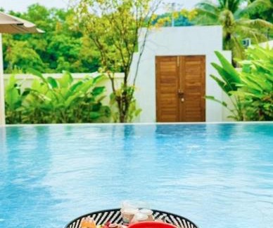 Si Sunthon Villa | Lespalm Taraburi Pool Villa SHA Plus