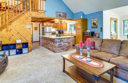 Pinetop-Lakeside House | Less Than 1 Mi to Rainbow Lake Family Home with Fire Pit