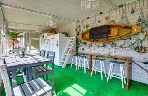 Astor House | Less Than 1 Mi to Boat Ramp Canal-Front Retreat in Astor!