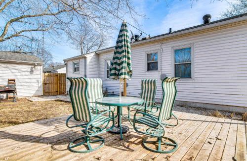 Lincoln House | Less Than 1 Mi to Route 66 Home with Large Yard!