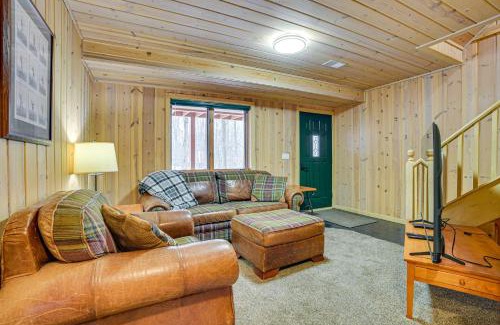 Harbor Springs House | Less Than 1 Mi to Nubs Nob Ski Cabin with Sauna and Deck!