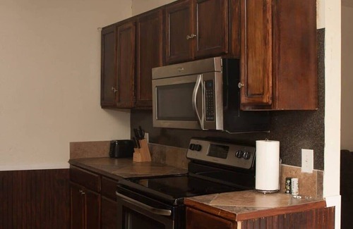Lawton Apartment | Less than 1 mile from Fort Sill 2 bedrooms!