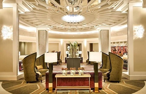 Whitehaven Apartment | Less than a 5-minute walk from Elvis Presley's Graceland Mansion .
