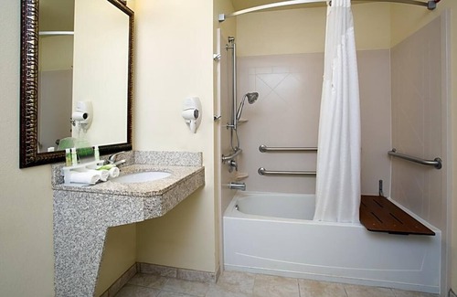 Las Vegas Apartment | Less than a minutes’ drive from Interstate 25, this Las Vegas .