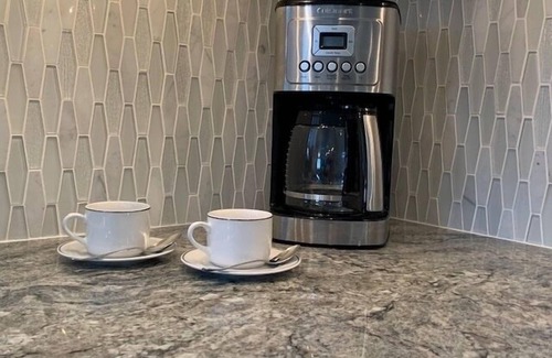 Townsend's Inlet House | LET'S ALL JUMP IN THE POOL