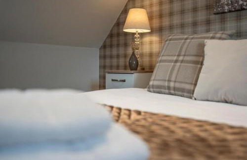 Bourton House | Letch Hill Drive