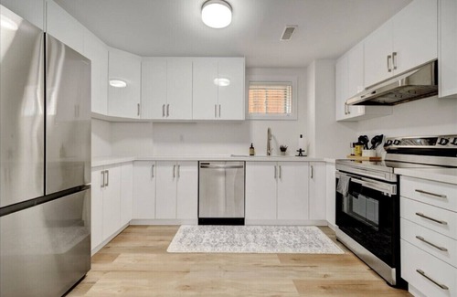 Halton Regional Municipality Apartment | LetitBnb: The Beam of Light