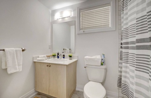 Halton Regional Municipality Apartment | LetitBnb: The Beam of Light