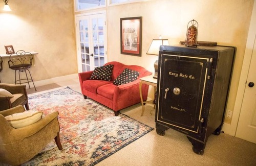 Bisbee Bed & Breakfast | Letson Loft Hotel