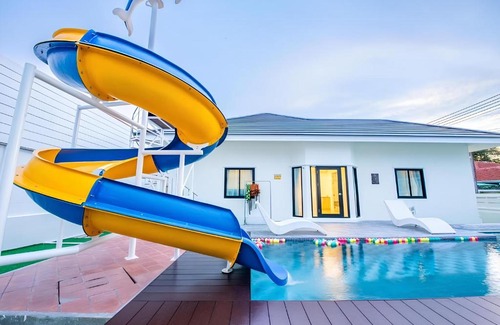 Bang Sare Villa | Level Flow pool villa Pattaya