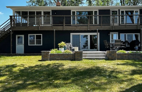 Alexandria House | Level Lake Ida Property with Boat or Pontoon Lift and Sandy Lake Bottom.