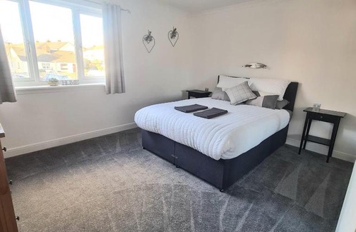 Balloch Apartment | Levenside Holiday Apartment, Balloch, Loch Lomond