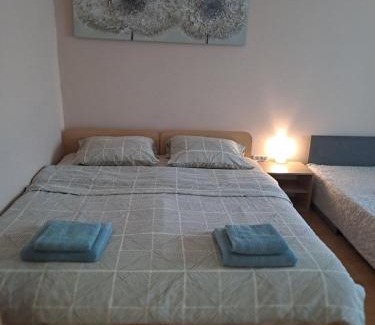 Sofia Apartment | LevskiG Studio 10 min from Sofia Airport and city centre