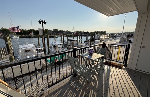 Lewes Condo | Lewes canalfront condo! Amazing views! Walk to beach or town!