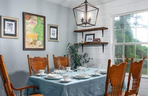 Alabaster House | Lewis House