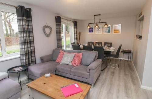 St. Ann's Chapel House | Lewis Lodge