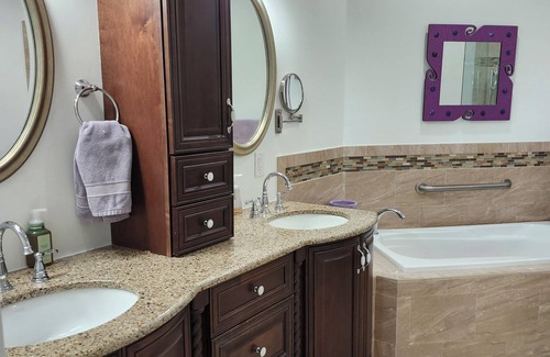 Tropical Cove Condo | Lexington CC, 1st Flr, 2-BR, 2-BA w/den condo - Golf Village