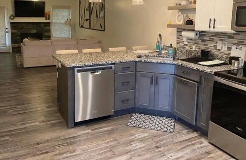 Lexington House | Lexington getaway minutes to UK!