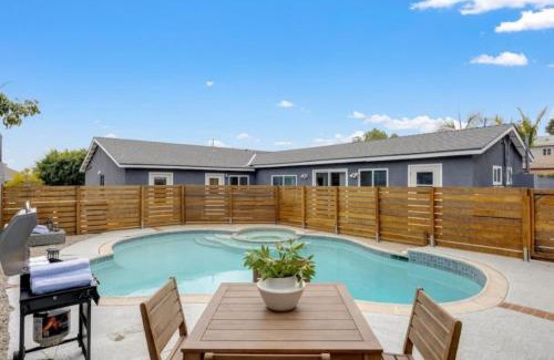 Grant Hill Apartment | Leyla Pool Spa Min to Downtown Freeways Beaches