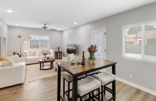 Grant Hill Apartment | Leyla Pool Spa Min to Downtown Freeways Beaches