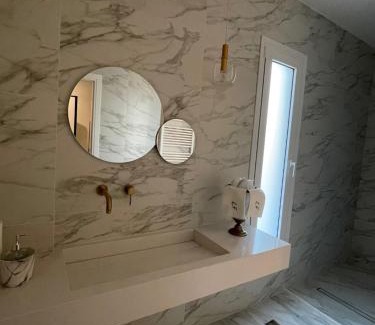 Agios Onoufrios Apartment | Lf Suites - Irene