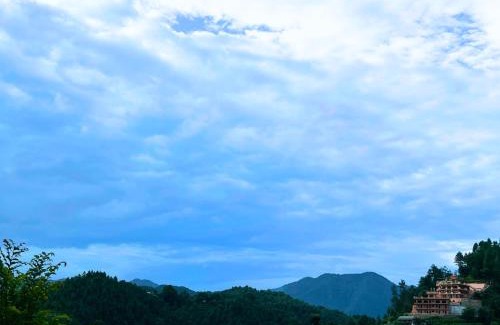 Markhu Hotel | Lhamhendo Retreat