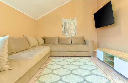 Centro Urbano Apartment | LHE Central View Boutique