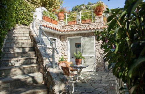 Marina Piccola Apartment | LHP Suite Superior Cottage Capri