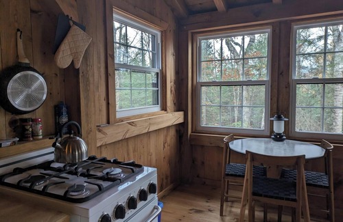 Lac-Saguay Cabin | Lièvre Rouge- Refuge en forêt