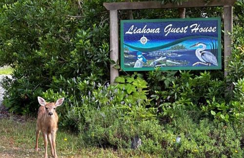 Ucluelet House | Liahona Guest House