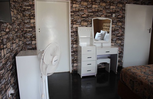 Cathedral Hill Cabin | Libala South Executive Lodge