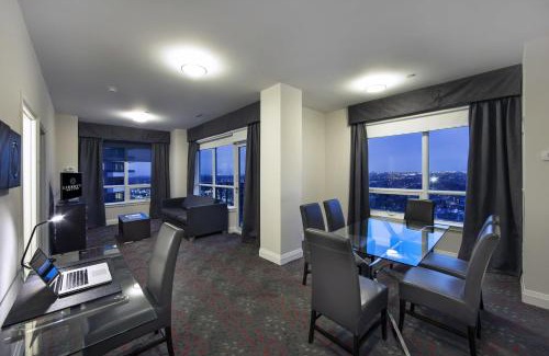 Thornhill Apartment | Liberty Suites