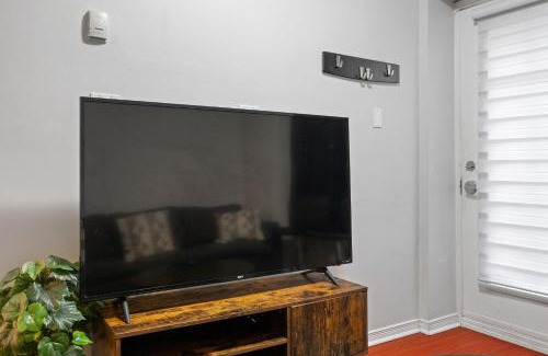King West Village Apartment | Liberty Village Townhouse