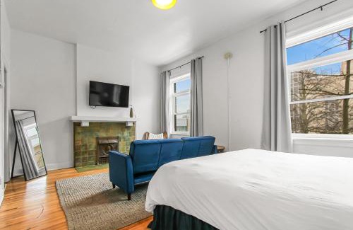 Downtown Toledo Apartment | Library Square Suites