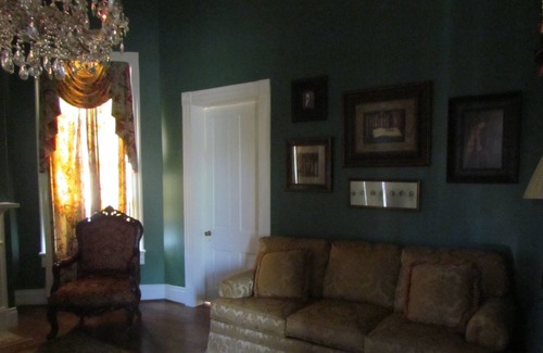 Natchitoches Bed & Breakfast | Library Suite - Elite Suite