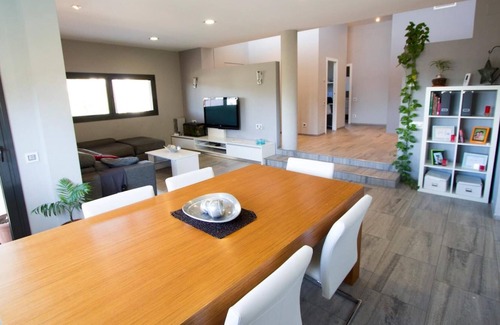 Sils Villa | Lidia Sils Les Comes Ref 561.129 Modern villa in S