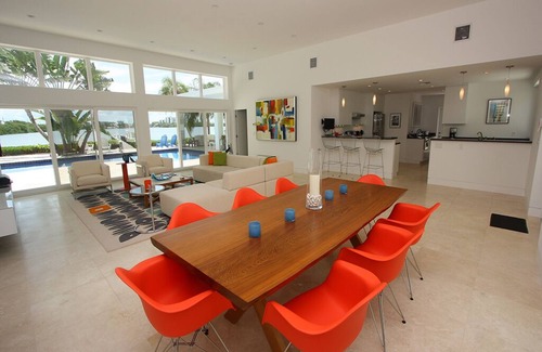 Lido Shores House | Lido Key Luxury Pool Home–Perfect for Families Lido Shores Sanctuary by RVA
