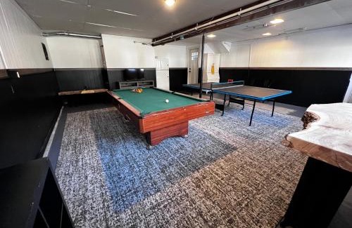 Brainerd House | Life Is Good Lodge lakefront with sandy beach