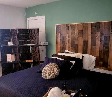 St. Petersburg House | Life is good