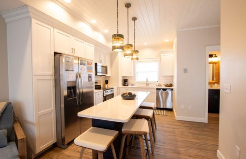 Celina House | Life is Grand: 3 bed/2.5 bath Lakeside Cottage w/Hot Tub!