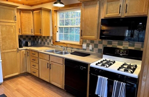 Raymond House | Life is short, Eat The Cookie!